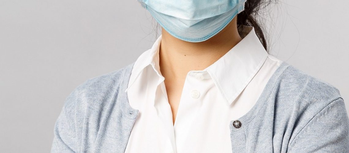 nurse-in-mask